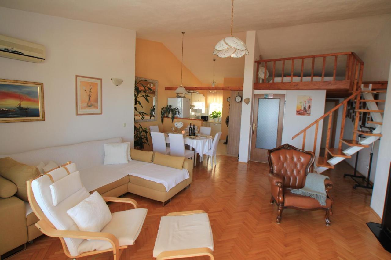 Apartment Gallery Kaštela Eksteriør billede